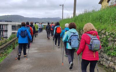 Curso de marcha nórdica adaptada a montaña para mujeres